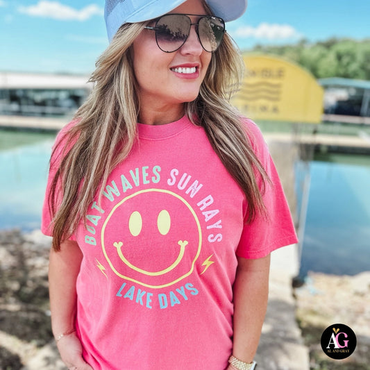 Boat Waves, Sun Rays & Lake Days - Graphic Tee