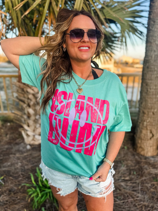 ISLAND Bum - Graphic Tee
