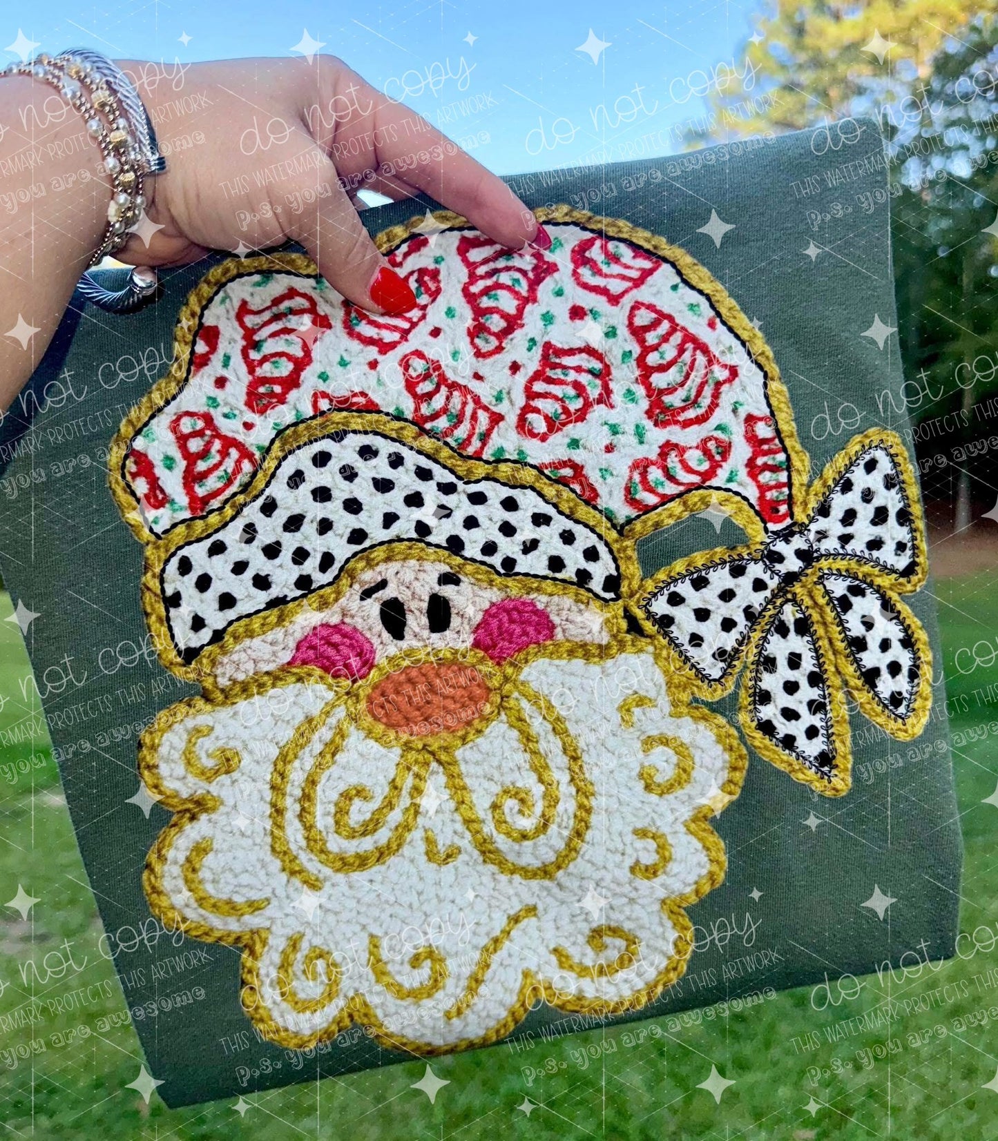 YARN Christmas Tree Cake Hat Santa - Graphic Tee (Short Sleeve)