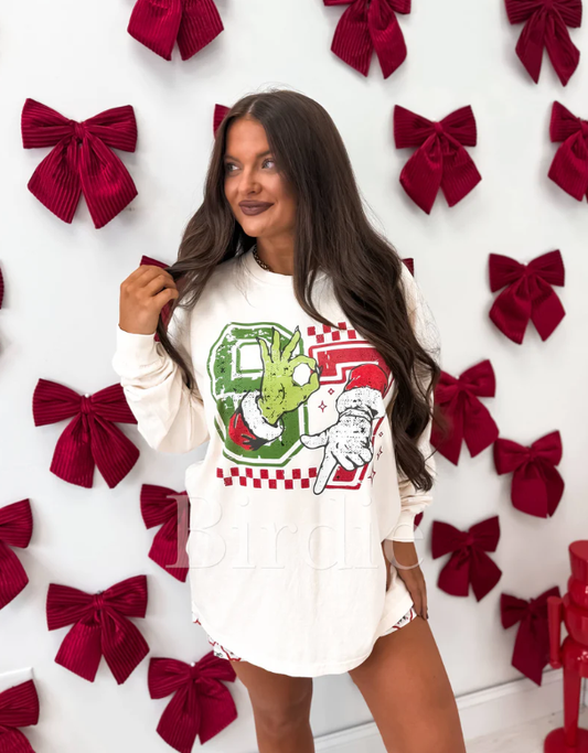 6 -7 Grinch Hands Long Sleeve Graphic Tee on Ivory