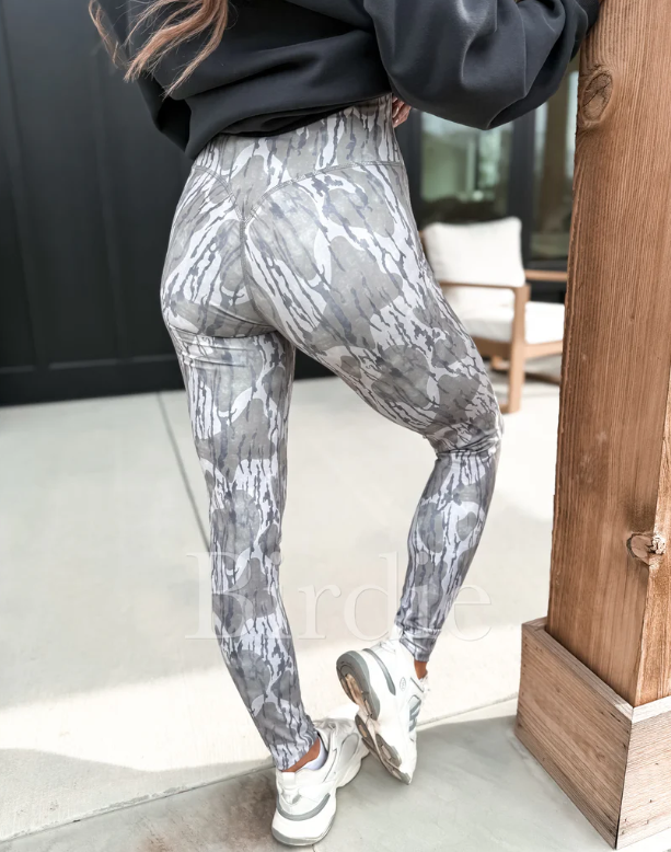 Butter Lift Leggings in Light Bottomland Camo - PREORDER (April - 1st cut)