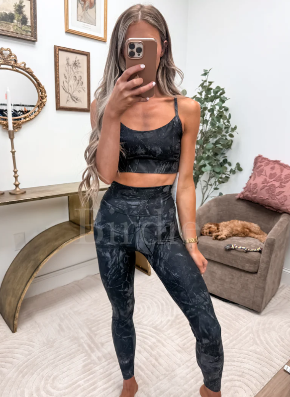 Elevated Motion Leggings - Carbon Camo - Preorder - Oct.