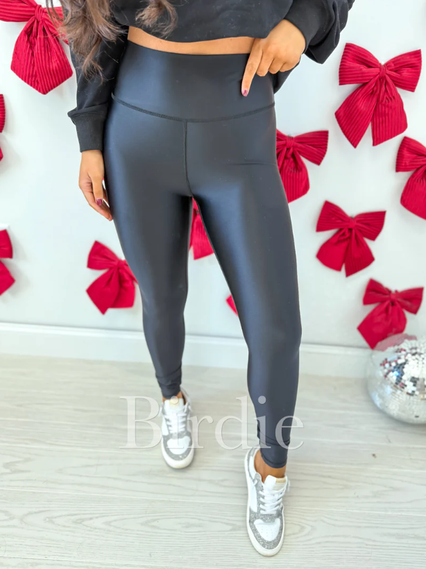 High Shine Leggings in Black - PREORDER -(March)