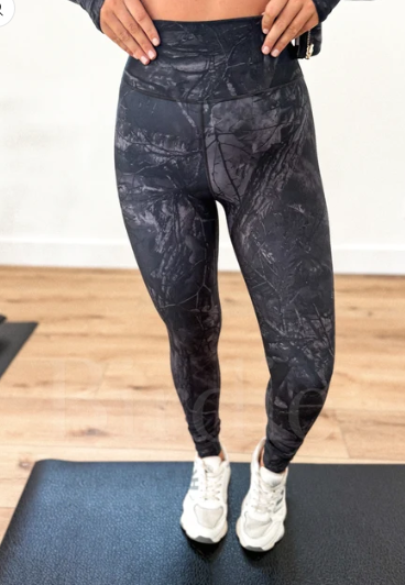 Elevated Motion Leggings - Carbon Camo - Preorder - November